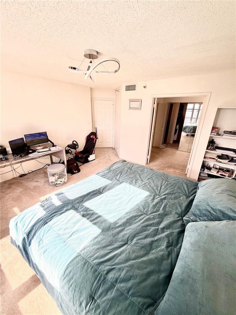 3530 Mystic Pointe Dr , Unit 2605, Aventura, FL 33180 Photo