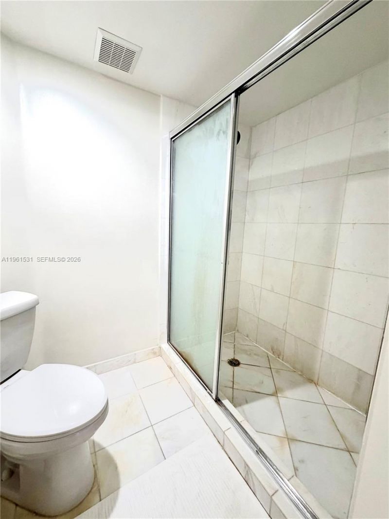 3530 Mystic Pointe Dr , Unit 2605, Aventura, FL 33180 Photo