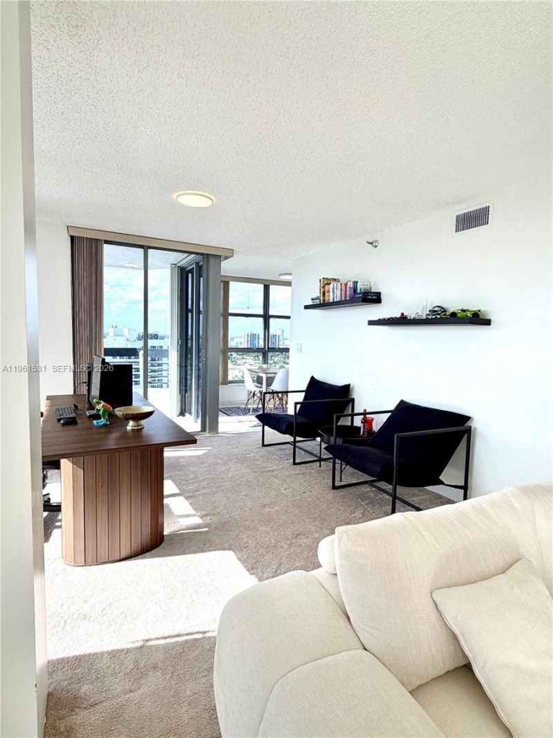 3530 Mystic Pointe Dr , Unit 2605, Aventura, FL 33180 Photo