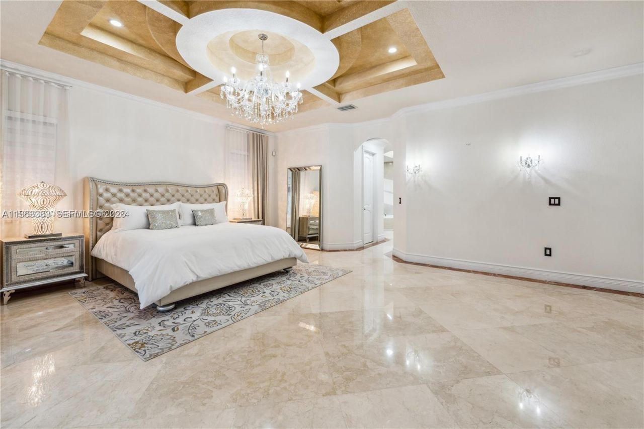 8200 NW 163rd St , Miami Lakes, FL 33016 Photo