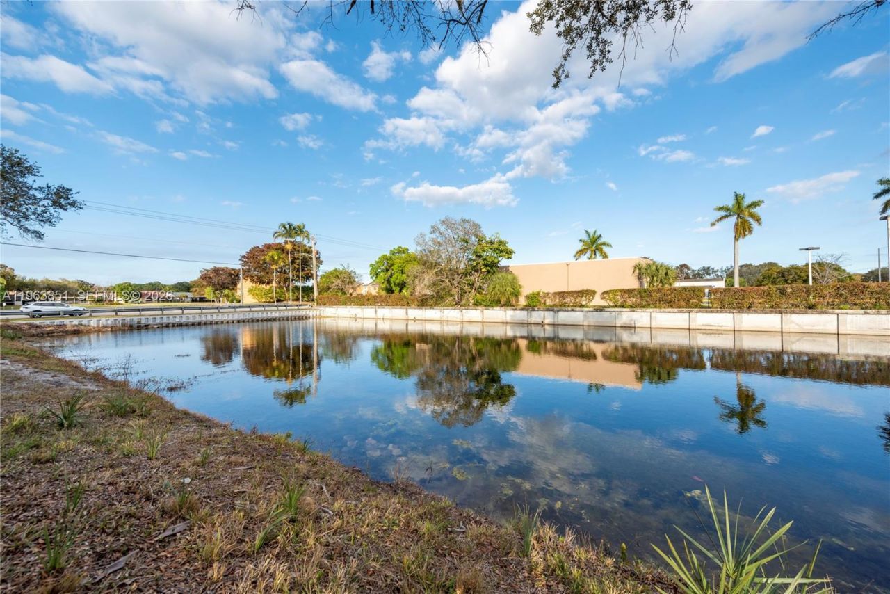 8201 W Mcnab Rd , Tamarac, FL 33321 Photo