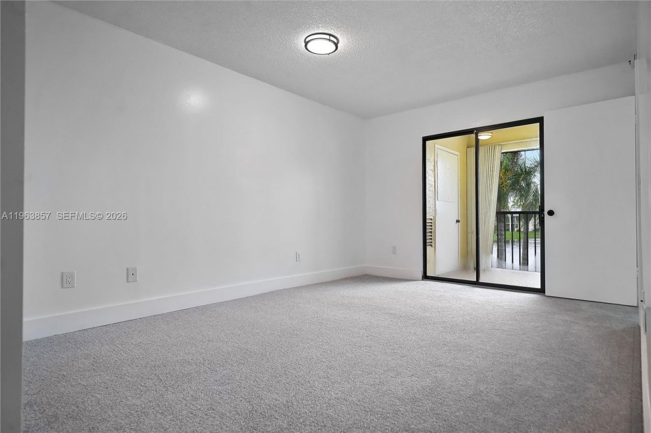 980 Constitution Dr , Unit 980D, Homestead, FL 33034 Photo