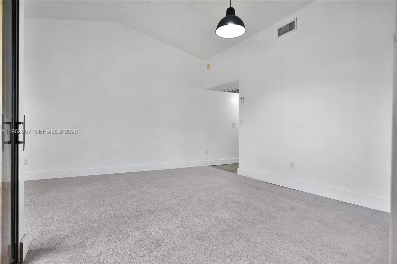 980 Constitution Dr , Unit 980D, Homestead, FL 33034 Photo