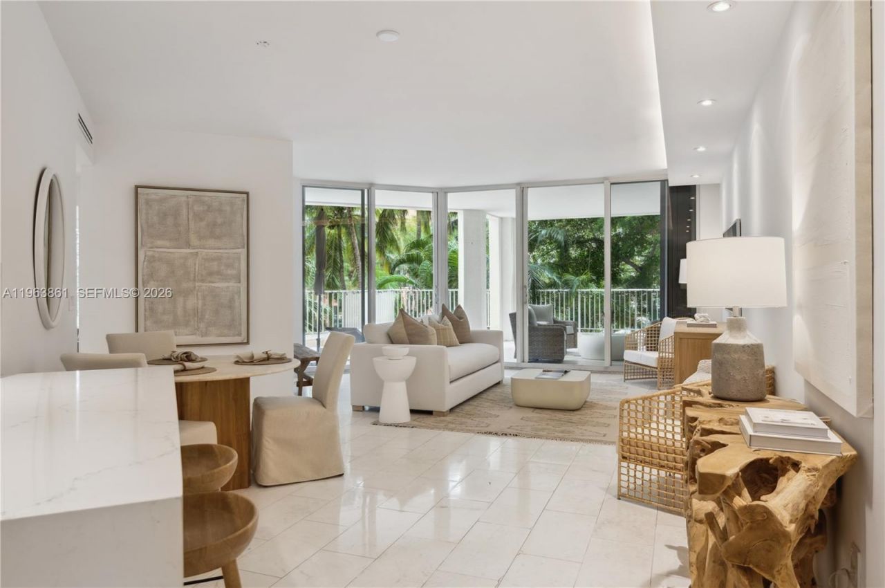 715 Crandon Blvd, Unit 206, Key Biscayne, FL 33149 Photo