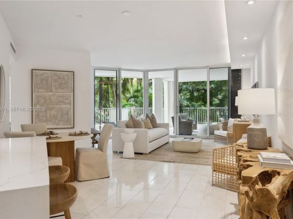 715 Crandon Blvd, Unit 206, Key Biscayne, FL 33149