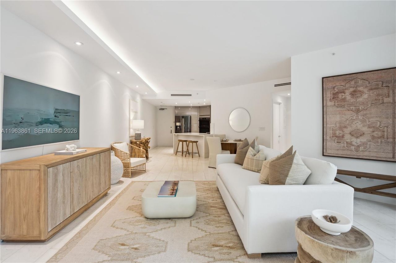 715 Crandon Blvd, Unit 206, Key Biscayne, FL 33149 Photo