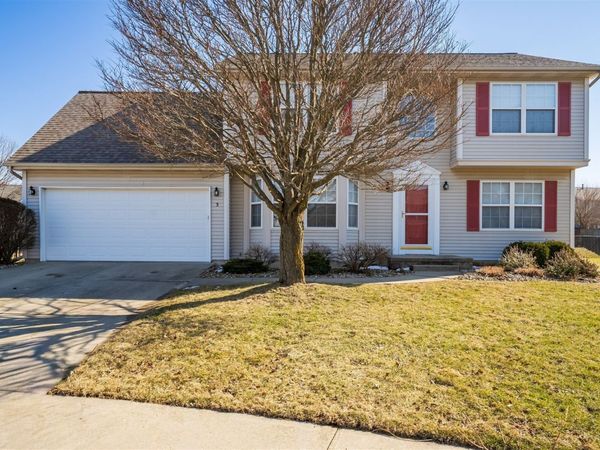 3 Timbergate Court, Bloomington, IL 61704