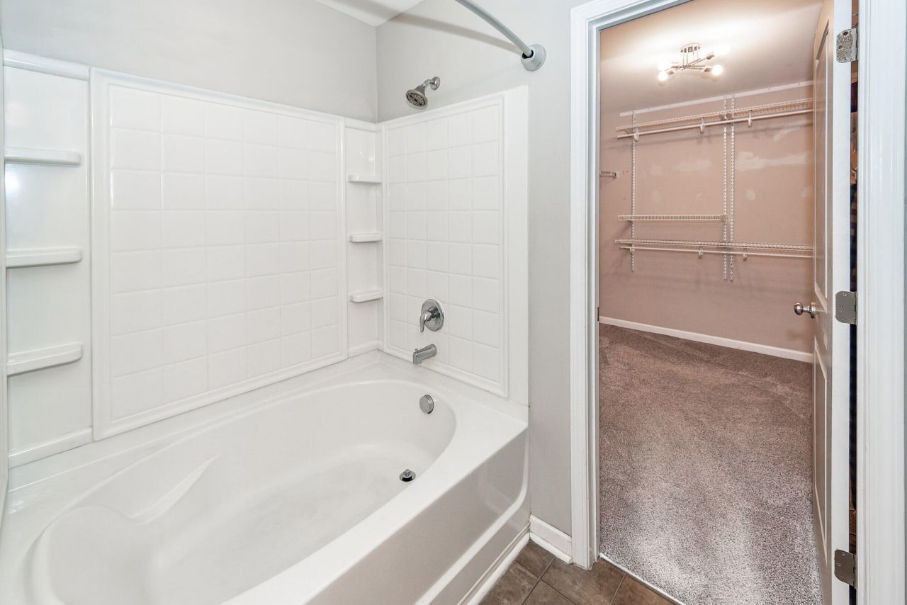 4007 Chadford Park Drive Photo 50