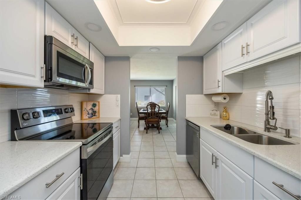 3036 Kings Lake Blvd, Unit 7564, Naples, FL 34112 Photo