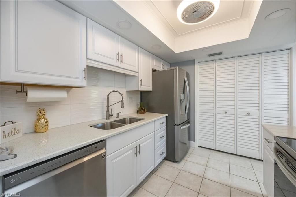 3036 Kings Lake Blvd, Unit 7564, Naples, FL 34112 Photo