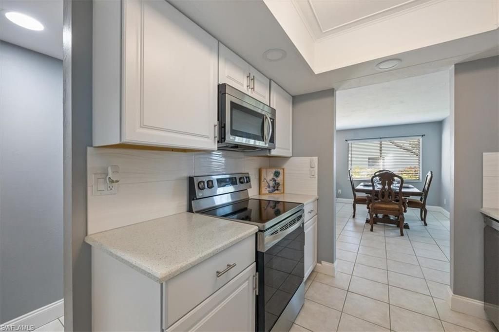 3036 Kings Lake Blvd, Unit 7564, Naples, FL 34112 Photo