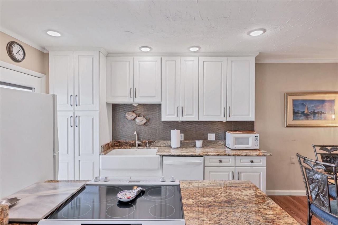 761 John Ringling Boulevard, Unit 34, Sarasota, FL 34236 Photo