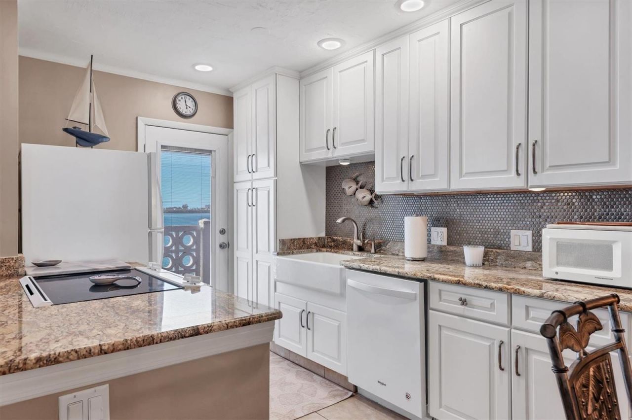 761 John Ringling Boulevard, Unit 34, Sarasota, FL 34236 Photo