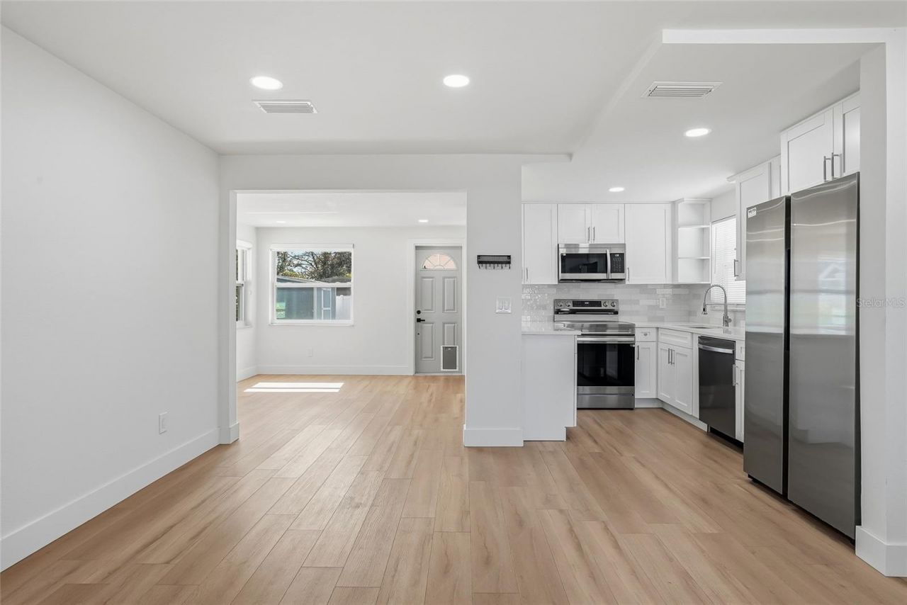 720 43rd Avenue N, Saint Petersburg, FL 33703 Photo