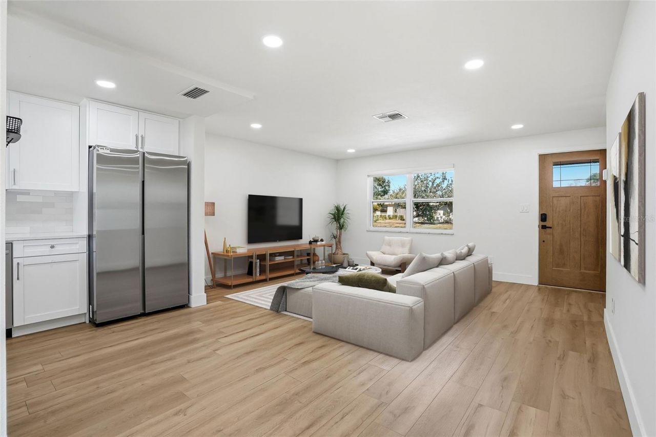 720 43rd Avenue N, Saint Petersburg, FL 33703 Photo