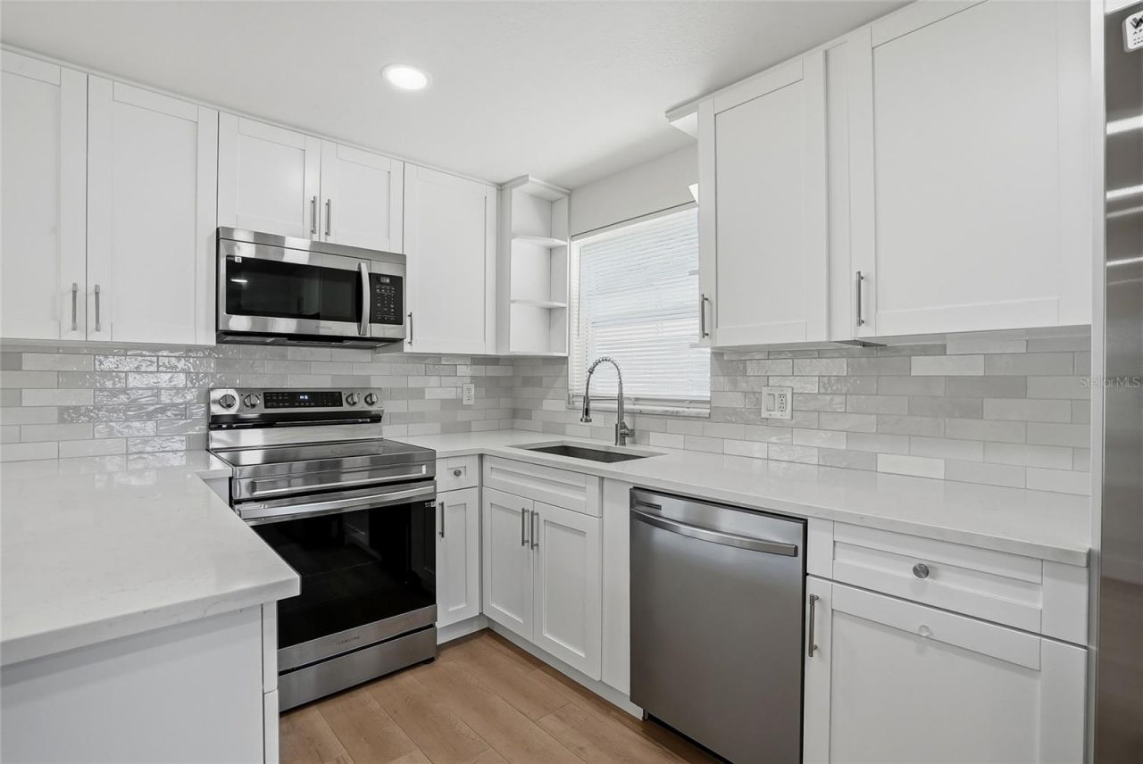 720 43rd Avenue N, Saint Petersburg, FL 33703 Photo