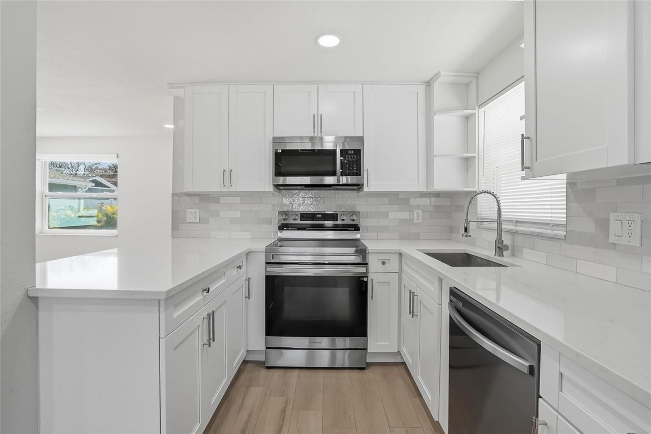 720 43rd Avenue N, Saint Petersburg, FL 33703 Photo