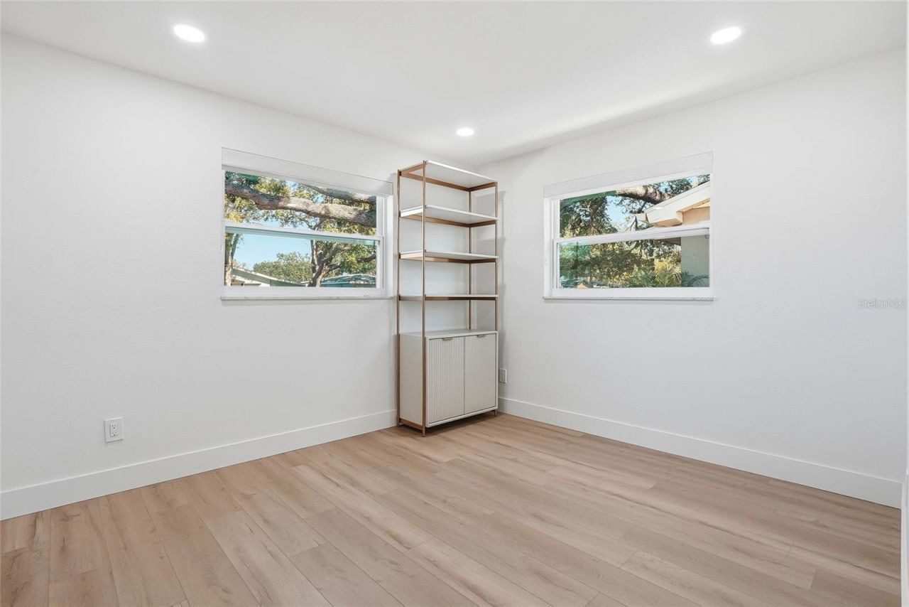 720 43rd Avenue N, Saint Petersburg, FL 33703 Photo