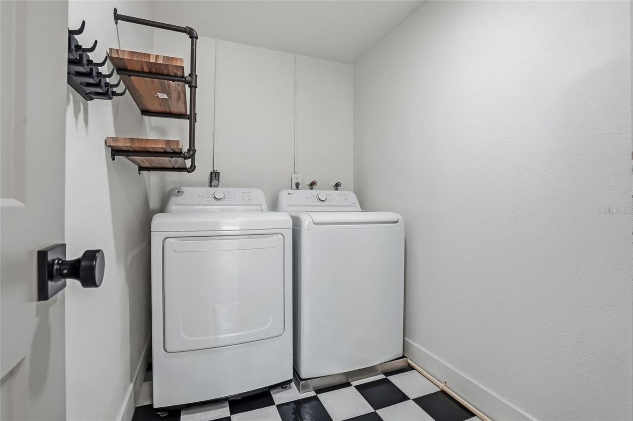 720 43rd Avenue N, Saint Petersburg, FL 33703 Photo