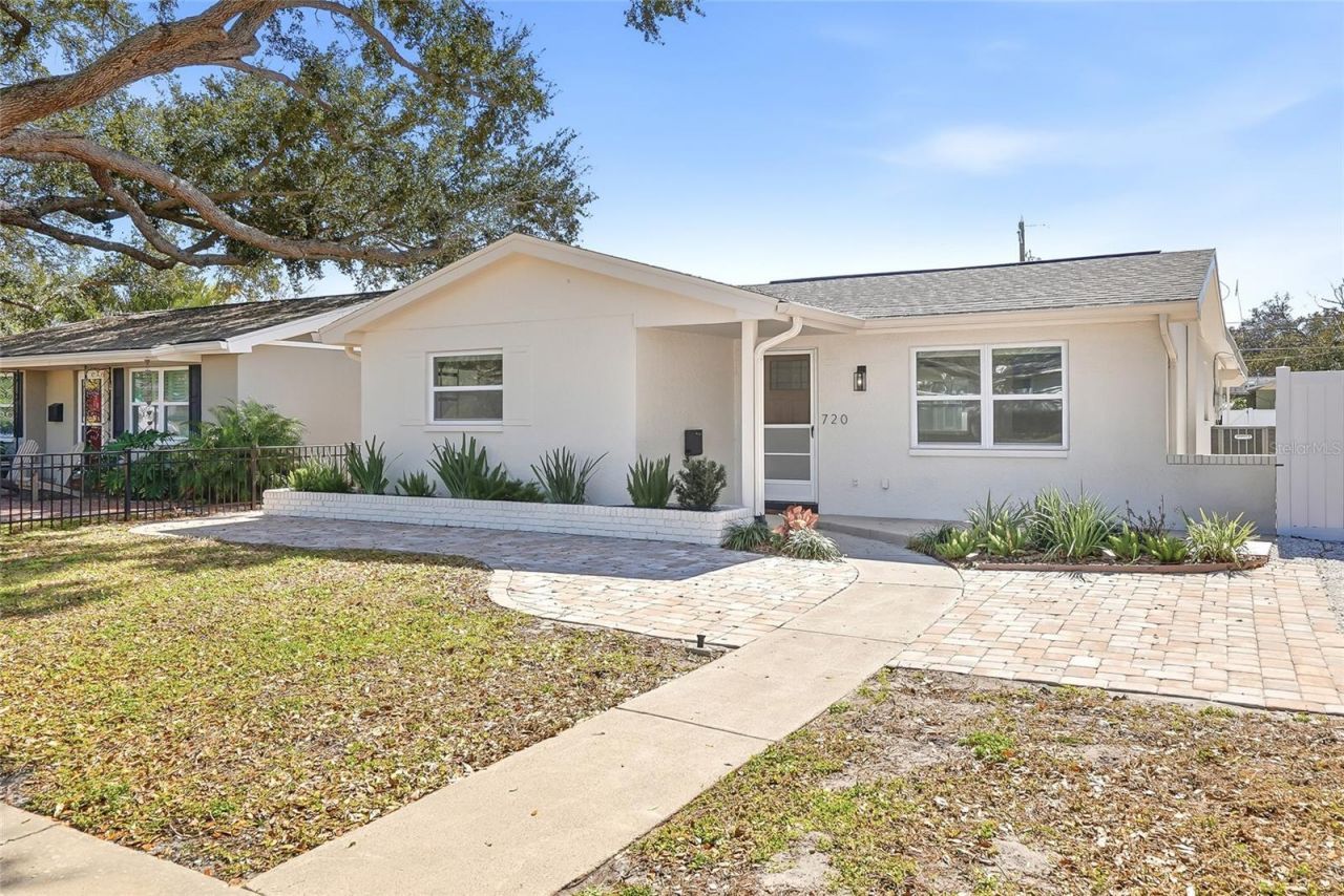 720 43rd Avenue N, Saint Petersburg, FL 33703 Photo