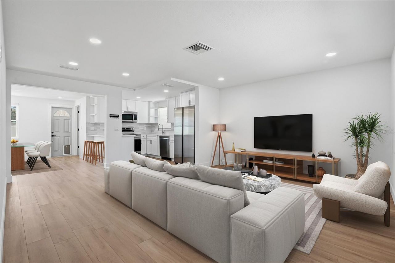 720 43rd Avenue N, Saint Petersburg, FL 33703 Photo