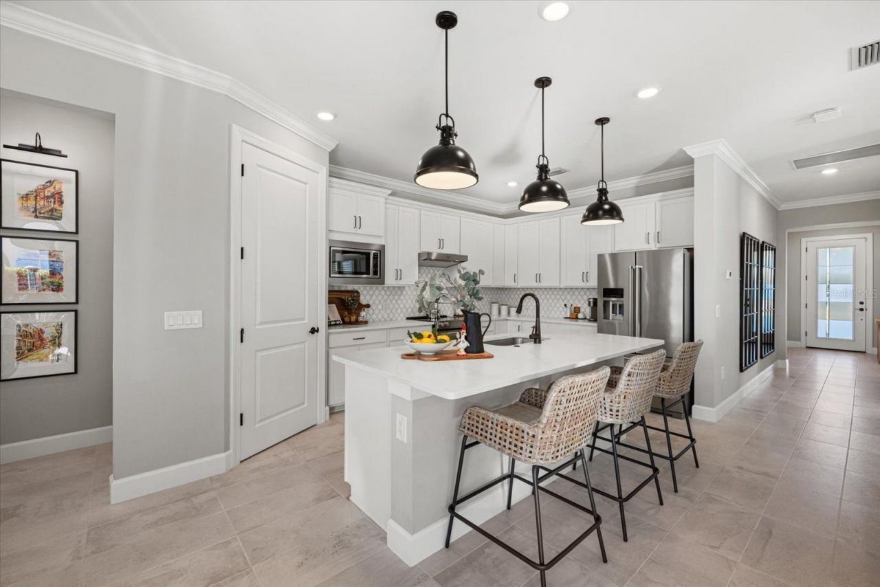 5904 Bluestar Court, Lakewood Ranch, FL 34211 Photo