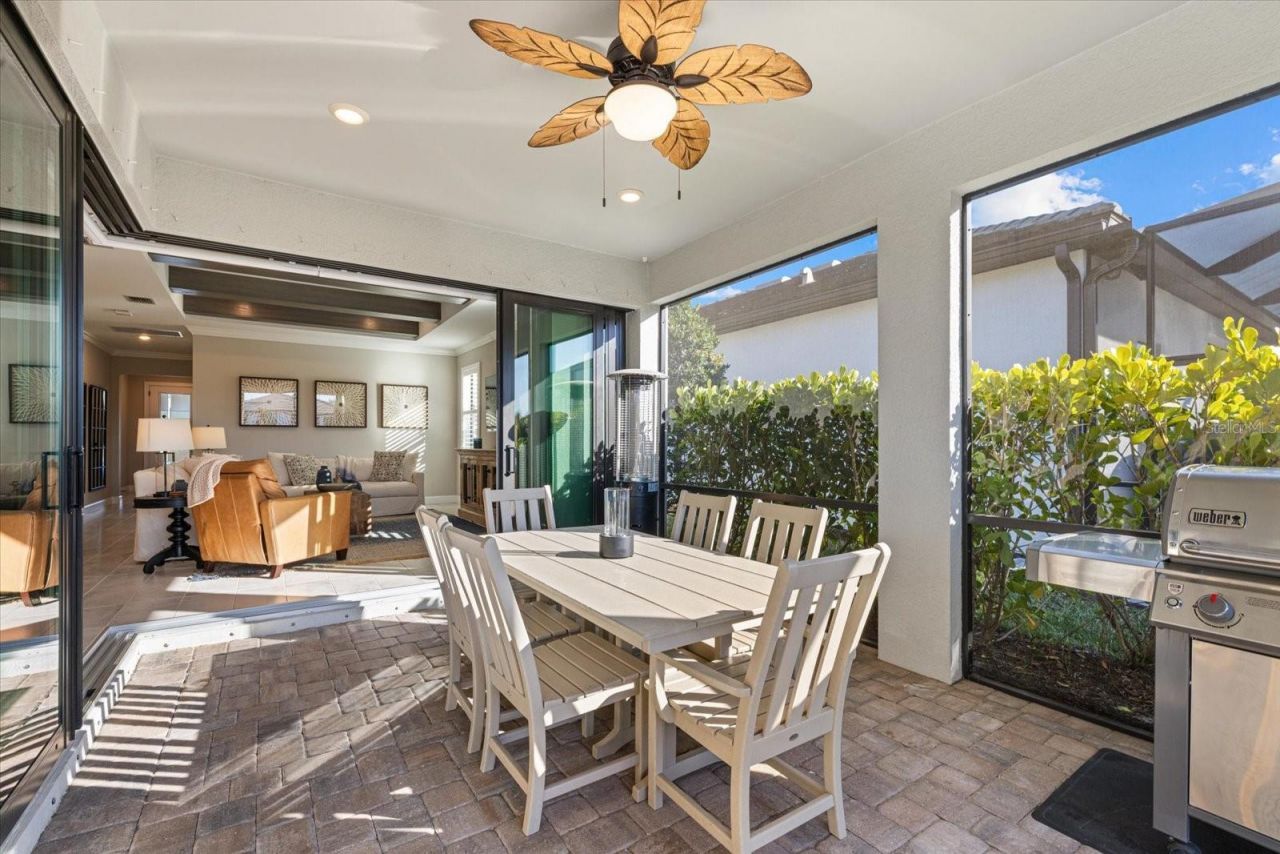 5904 Bluestar Court, Lakewood Ranch, FL 34211 Photo