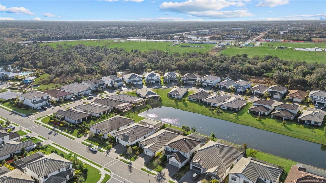 5904 Bluestar Court, Lakewood Ranch, FL 34211 Photo