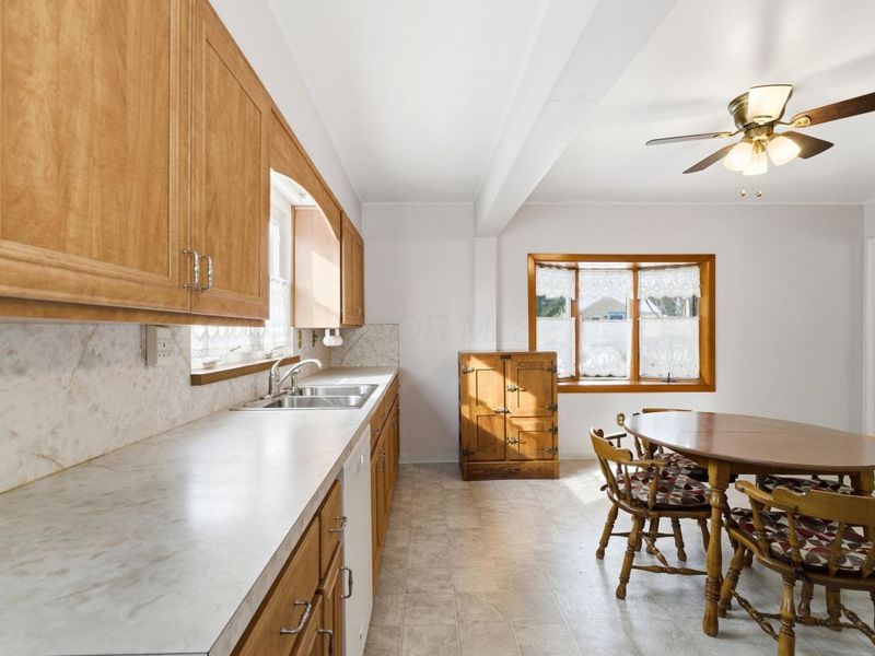 3034 Kenlawn Street, Columbus, OH 43224 Photo 12