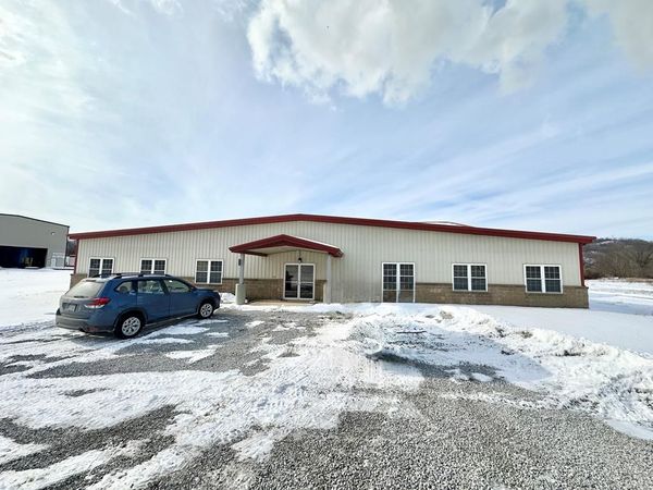 214 INDUSTRIAL PARK LN, Beech Bottom, WV 26030