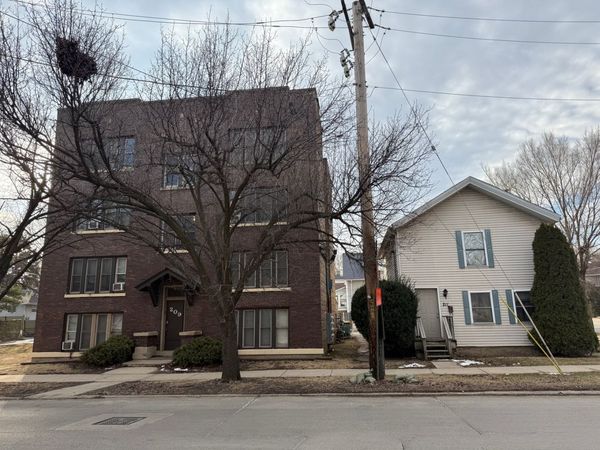 209 N Center Street, Joliet, IL 60435