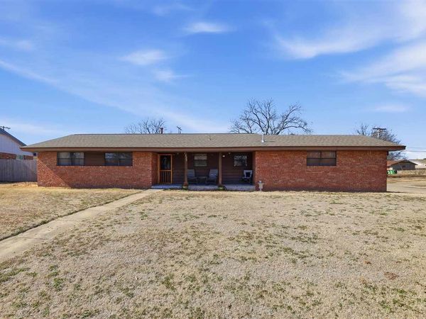1223 Glenwood Drive, Prague, OK 74864
