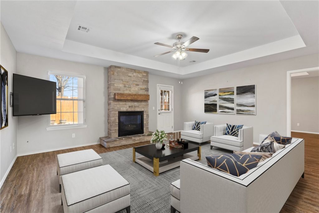 939 Fieldstone Court Centerton, AR 72719