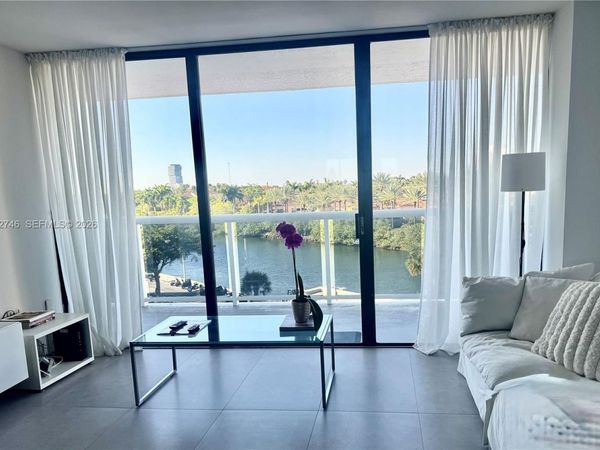 20505 E Country Club Dr, Unit 531, Aventura, FL 33180