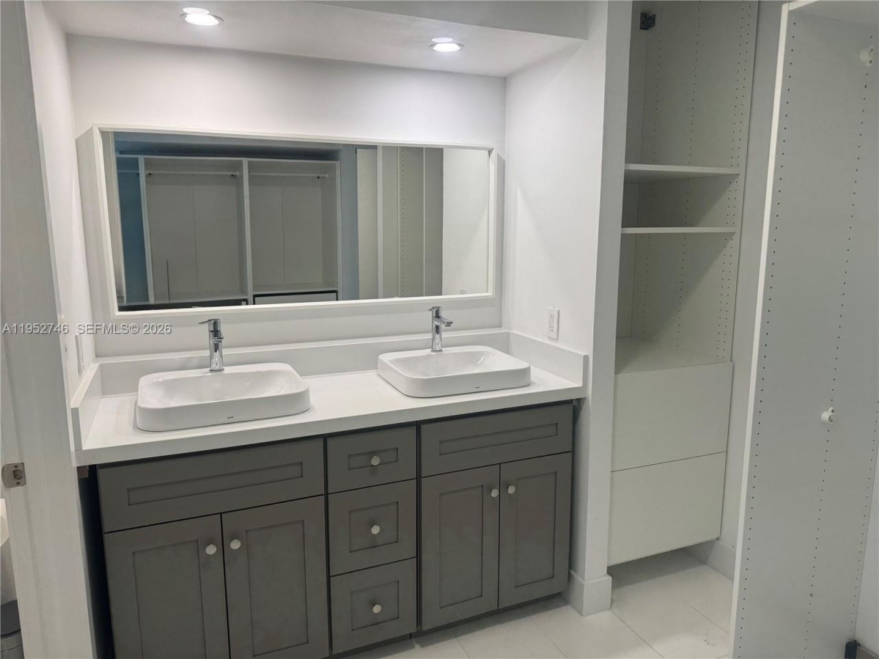 20505 E Country Club Dr , Unit 531, Aventura, FL 33180 Photo