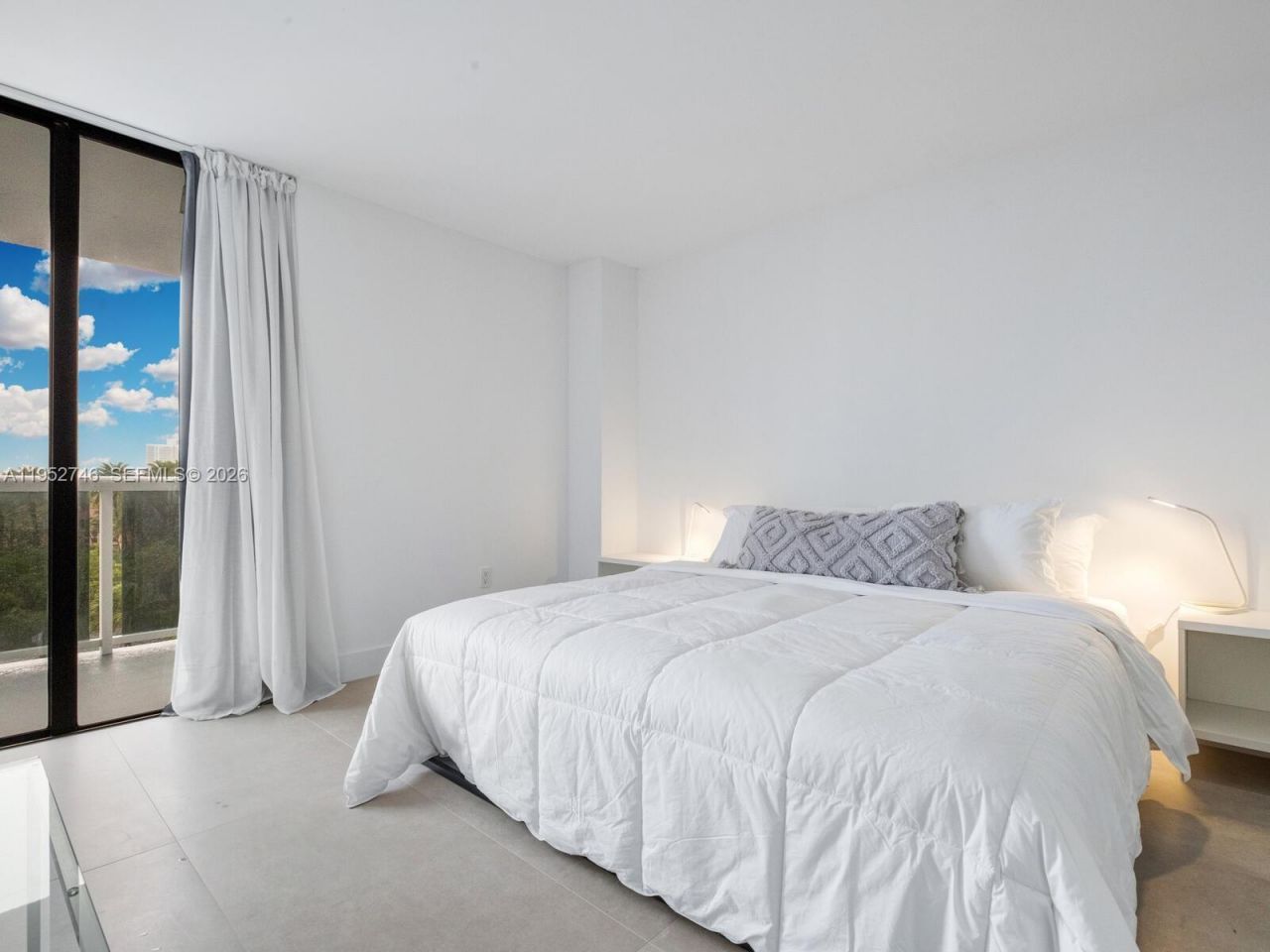 20505 E Country Club Dr, Unit 531, Aventura, FL 33180 Photo