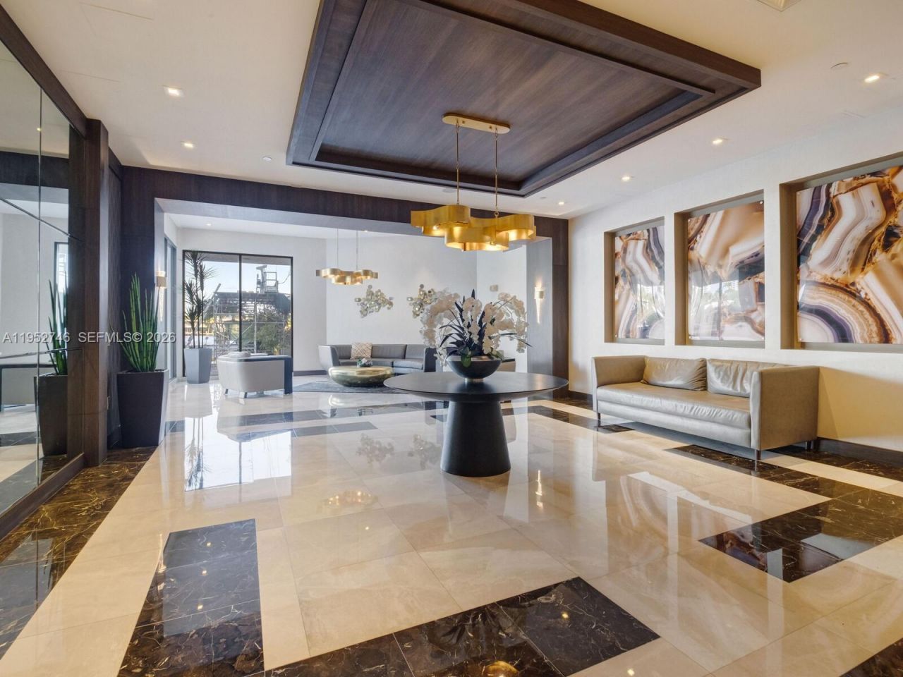 20505 E Country Club Dr , Unit 531, Aventura, FL 33180 Photo