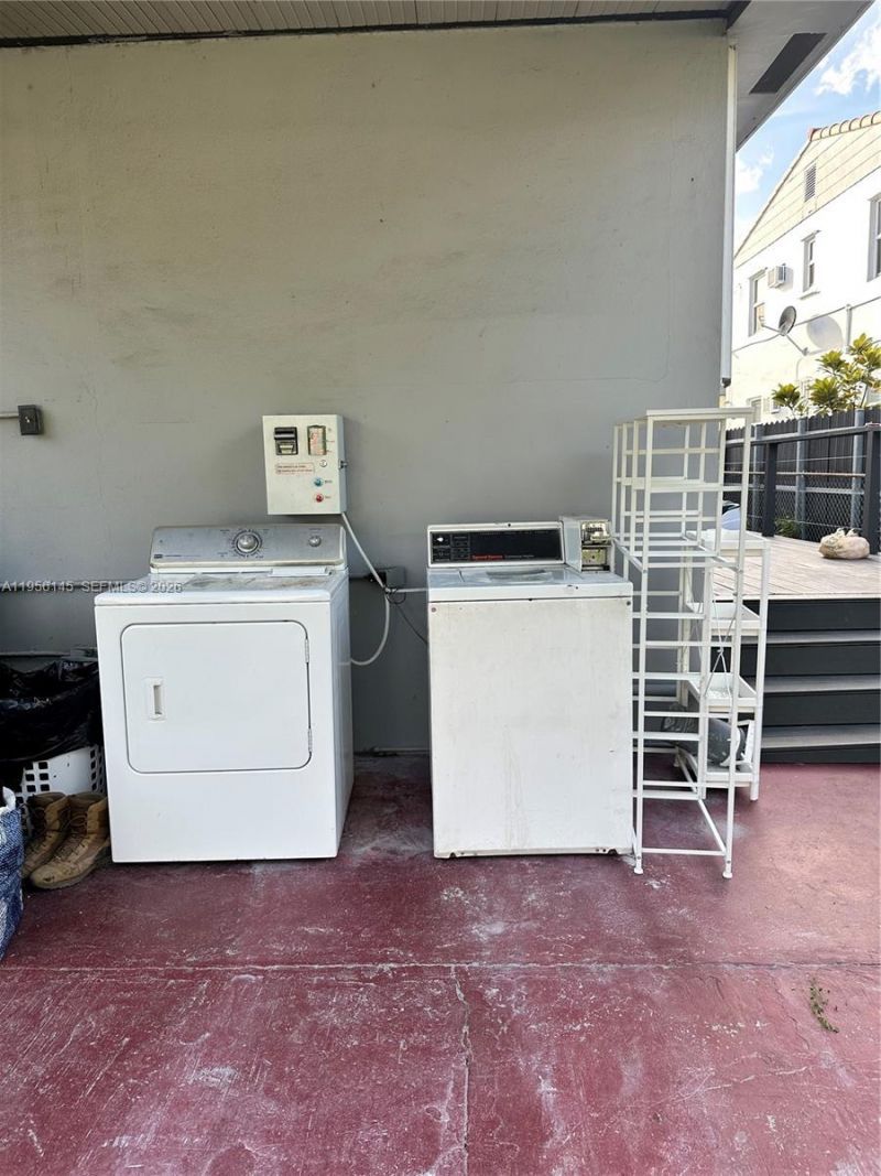 111 SW 31st Ct , Unit 3, Miami, FL 33135 Photo