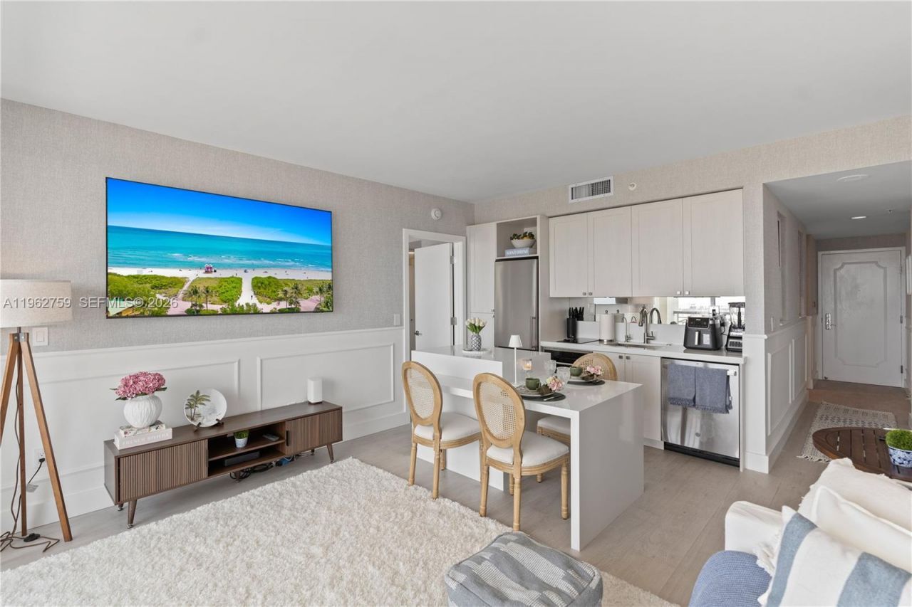 3350 SW 27th Ave, Unit 1806, Coconut Grove, FL 33133 Photo