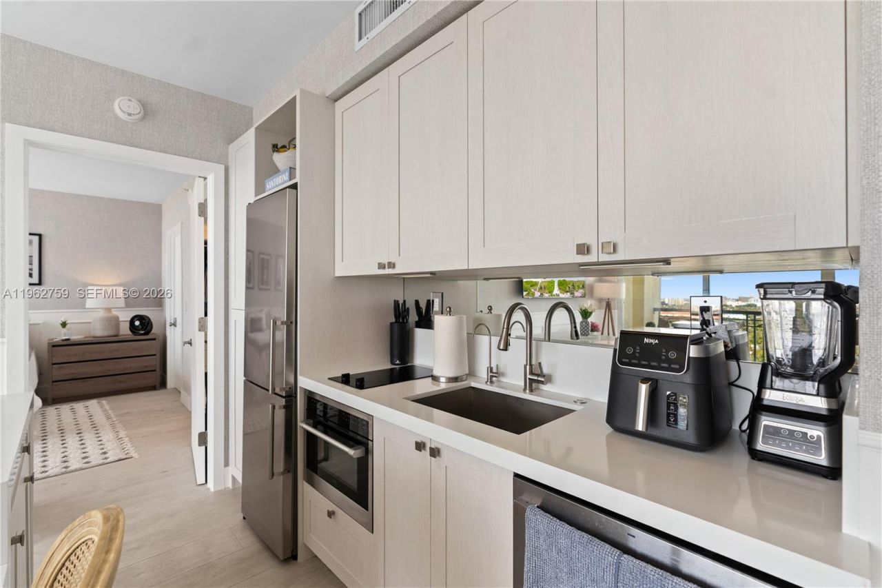 3350 SW 27th Ave, Unit 1806, Coconut Grove, FL 33133 Photo