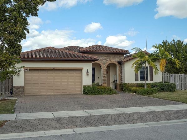 2597 SE 2nd St, Homestead, FL 33033