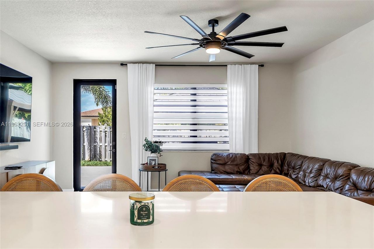 2597 SE 2nd St, Homestead, FL 33033 Photo