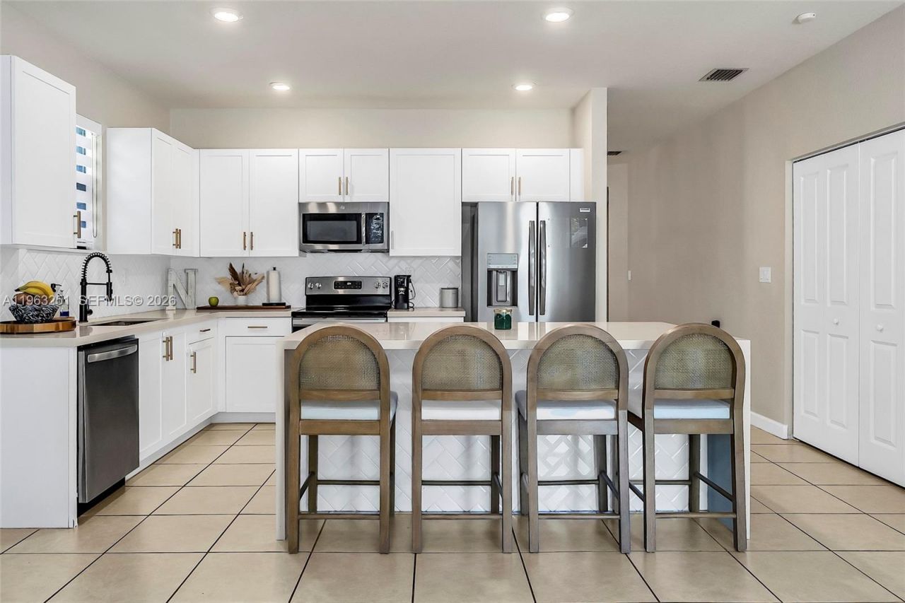 2597 SE 2nd St, Homestead, FL 33033 Photo