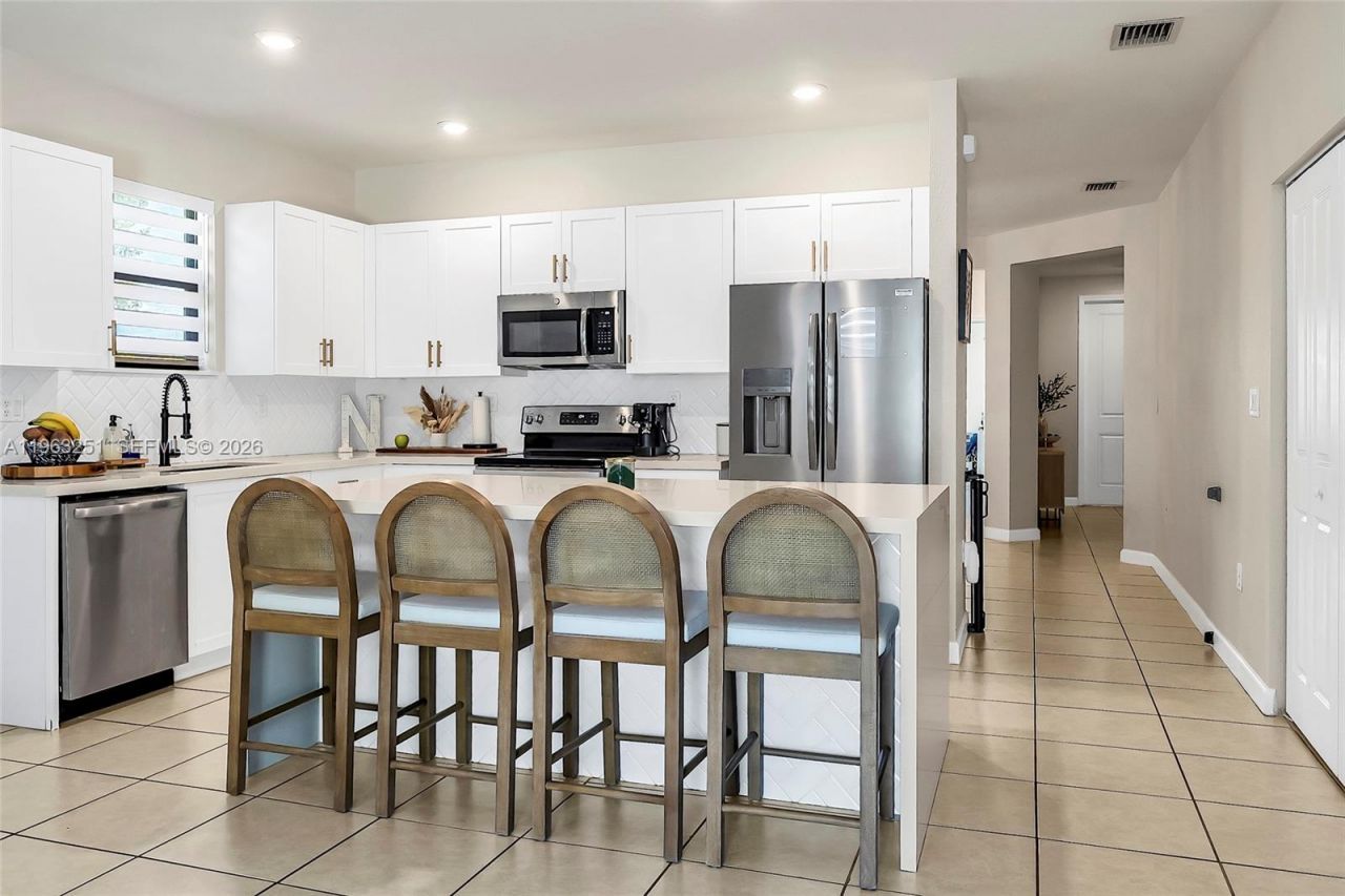 2597 SE 2nd St, Homestead, FL 33033 Photo