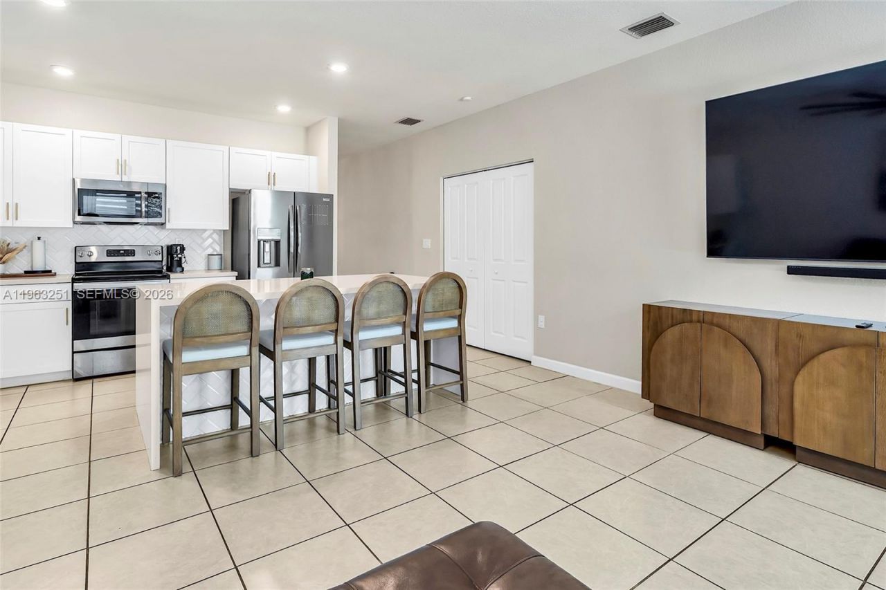 2597 SE 2nd St, Homestead, FL 33033 Photo