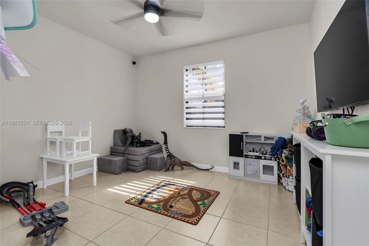 2597 SE 2nd St, Homestead, FL 33033 Photo