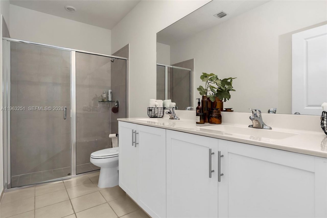 2597 SE 2nd St, Homestead, FL 33033 Photo