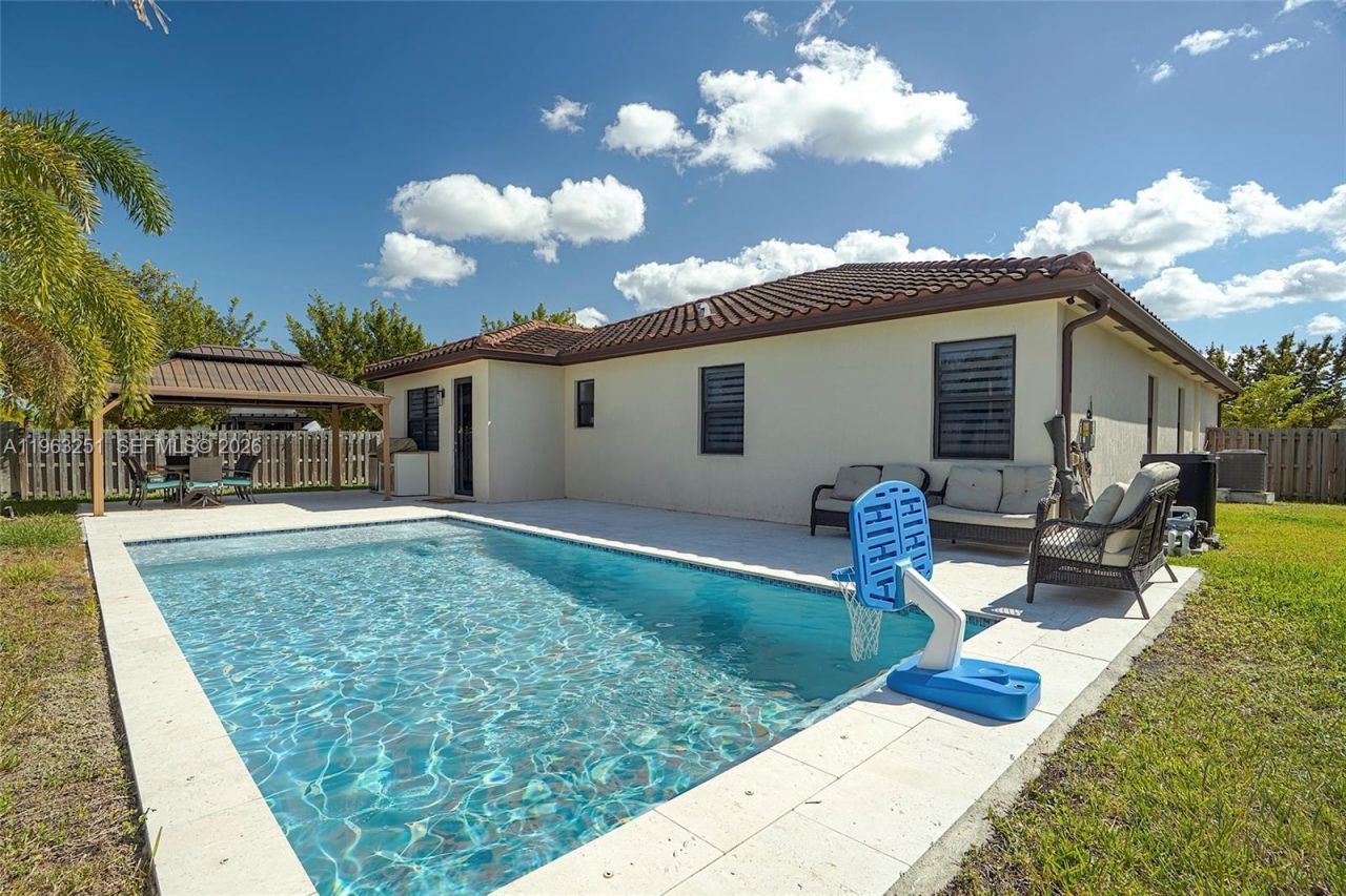 2597 SE 2nd St, Homestead, FL 33033 Photo