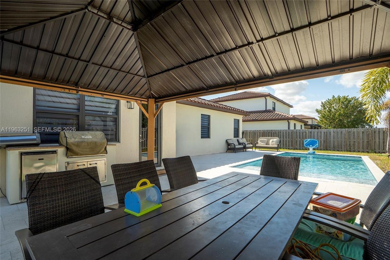 2597 SE 2nd St, Homestead, FL 33033 Photo