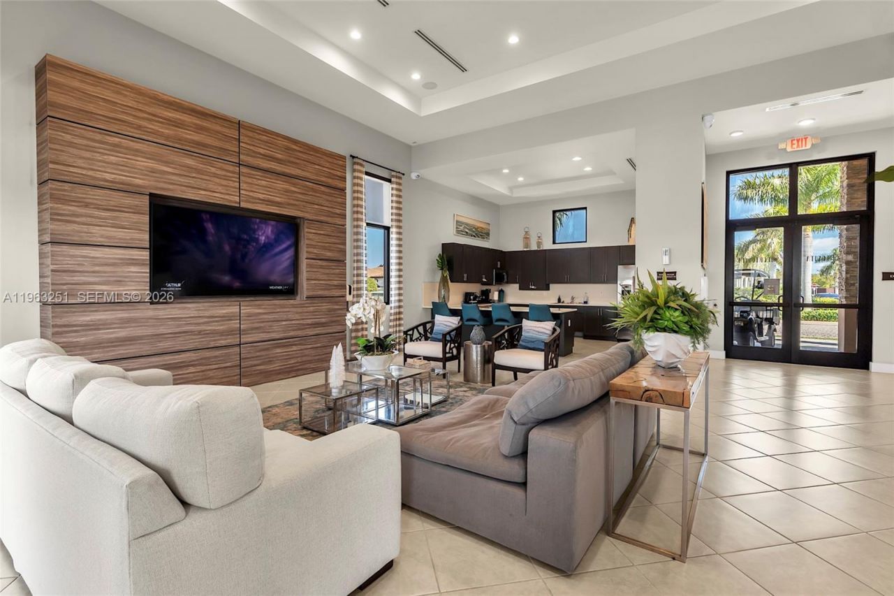 2597 SE 2nd St, Homestead, FL 33033 Photo